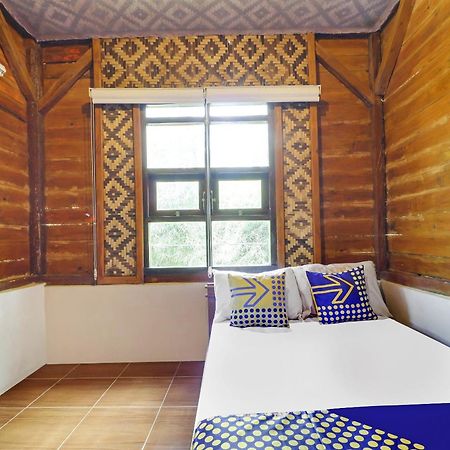 Oyo Homes 90956 Desa Wisata Guranteng Pendjalu Luaran gambar