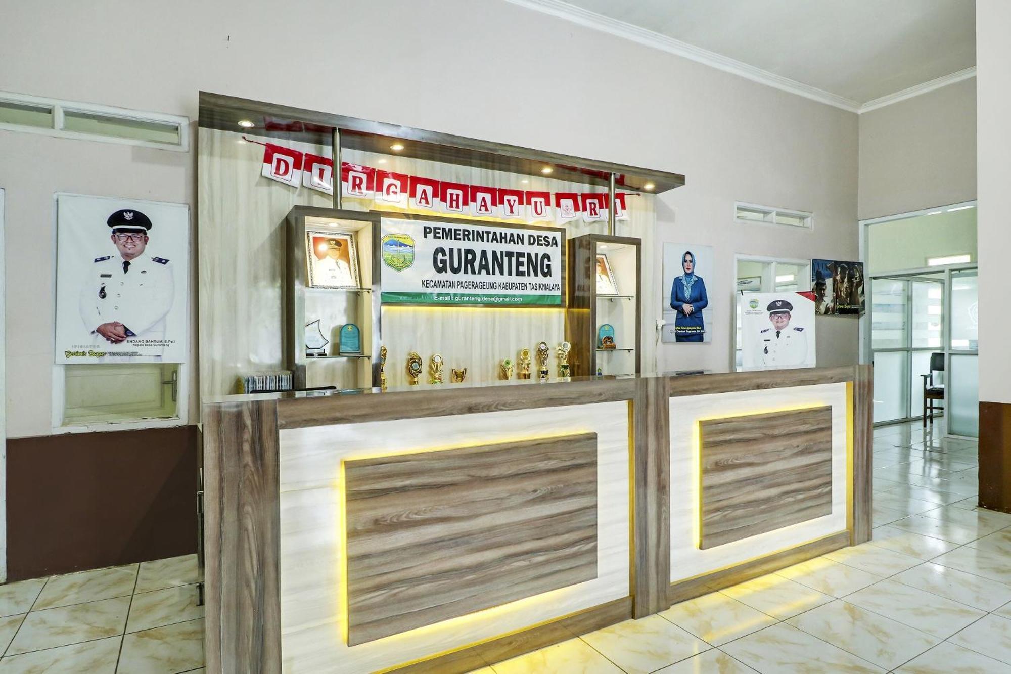 Oyo Homes 90956 Desa Wisata Guranteng Pendjalu Luaran gambar