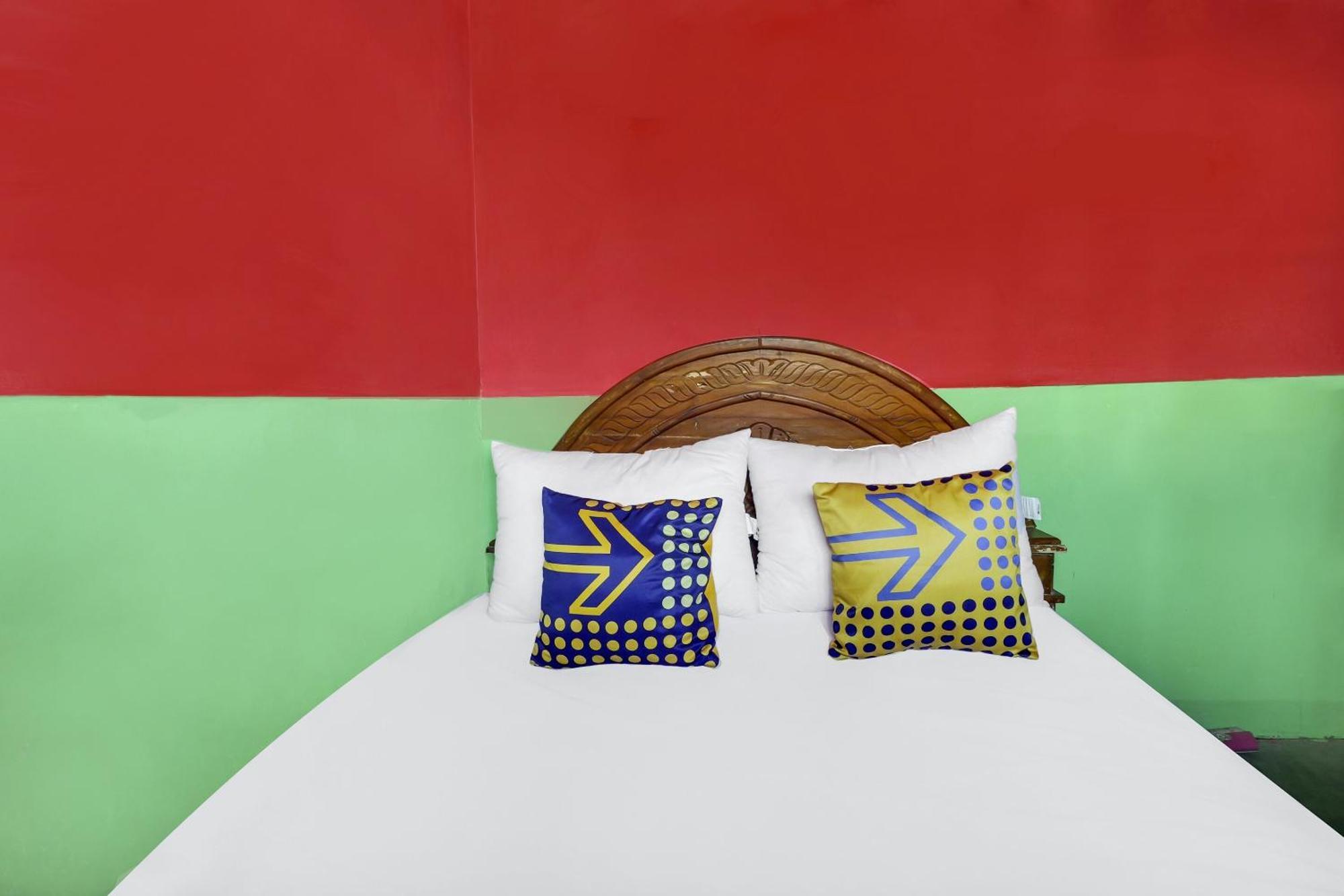 Oyo Homes 90956 Desa Wisata Guranteng Pendjalu Luaran gambar